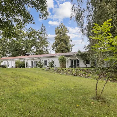 Cottage *